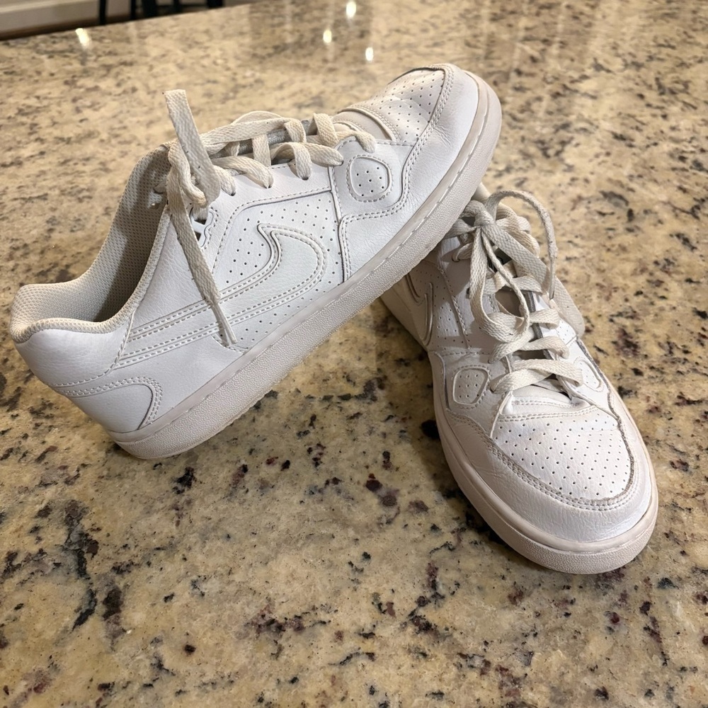 Nike Son of Force Air Force 1 White Youth Size 7 - Picture 4 of 13
